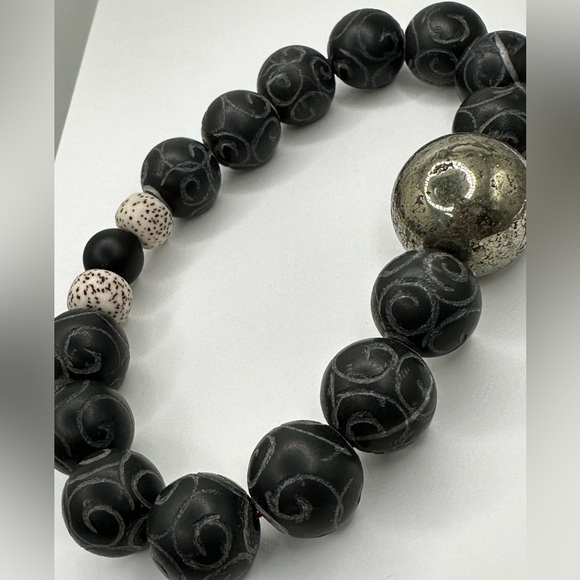 PYRITE + ONYX STONES NATURAL BRACELET size 8” - Picture 7 of 8